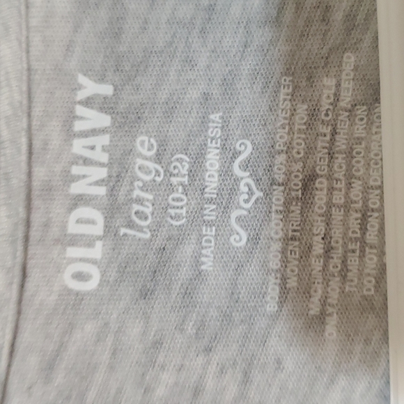 Girls Old navy 3/4 sleeve top - Picture 2 of 4